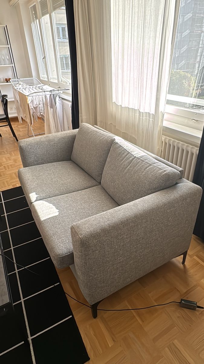 Ikea Sofas: Couch ikea – Gebraucht aus Genève von sim_7w5t 2