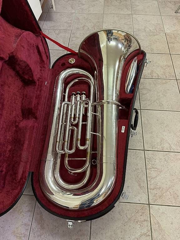 Yamaha Strumenti musicali: Tuba Sib – Usato da Chernex venduto da Iffp