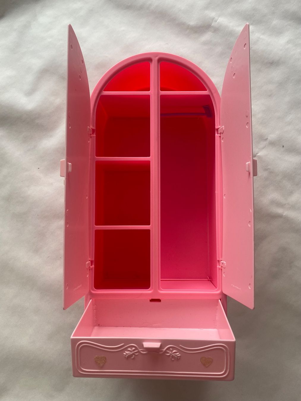 Barbie Case e mobili per bambole: Armoire Barbie vintage – Usato da La Chaux-de-Fonds venduto da tulysse 1