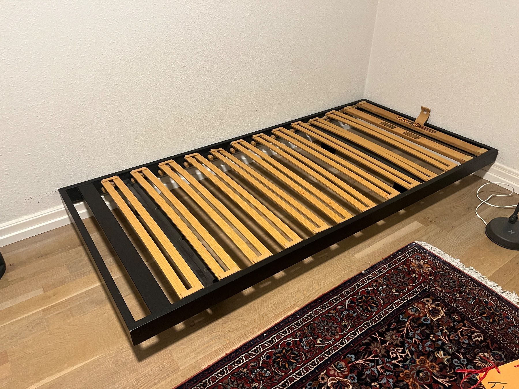 Lits: Bettgestell 90x190cm – D'occasion à Endingen par benjaminsteiner