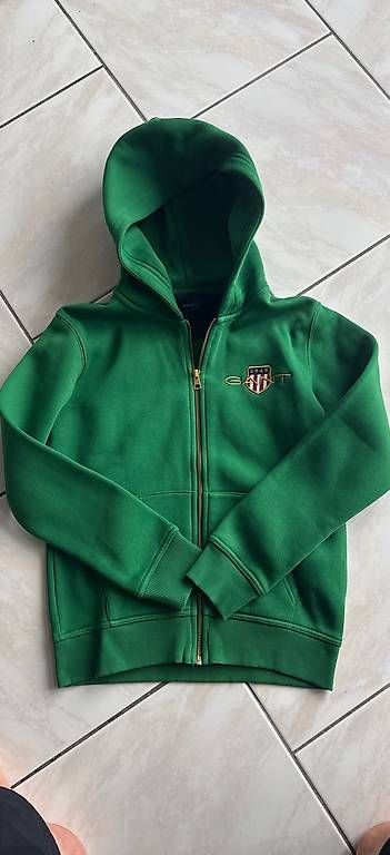 Pulls & Sweat-shirts: Vend pull a capuche Gant – D'occasion à Morrens VD par gia_sfs5 1
