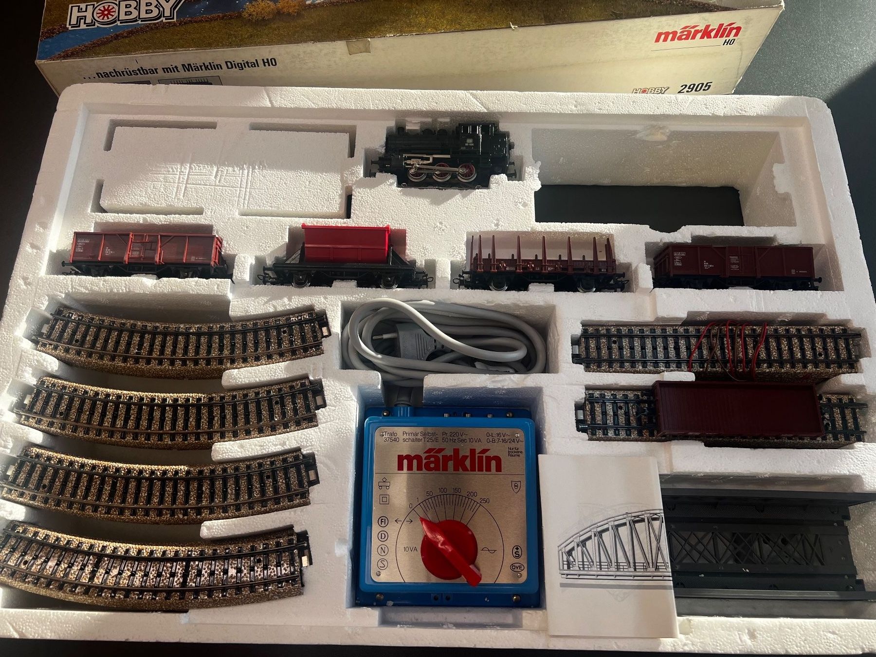 Märklin Modelleisenbahnen: Märklin Starterpackung 2905 / Geprüft – Gebraucht aus Büsserach von ModellbahnDepot 1