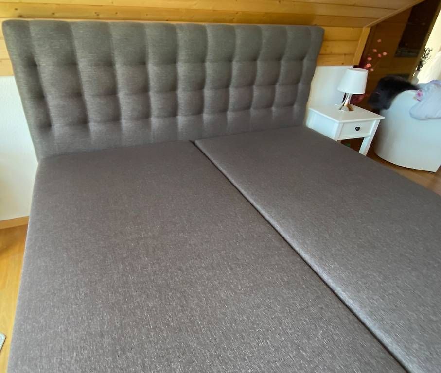 Betten: Boxspringbett braun top Zustand – Gebraucht aus Weinfelden von castaldi 1