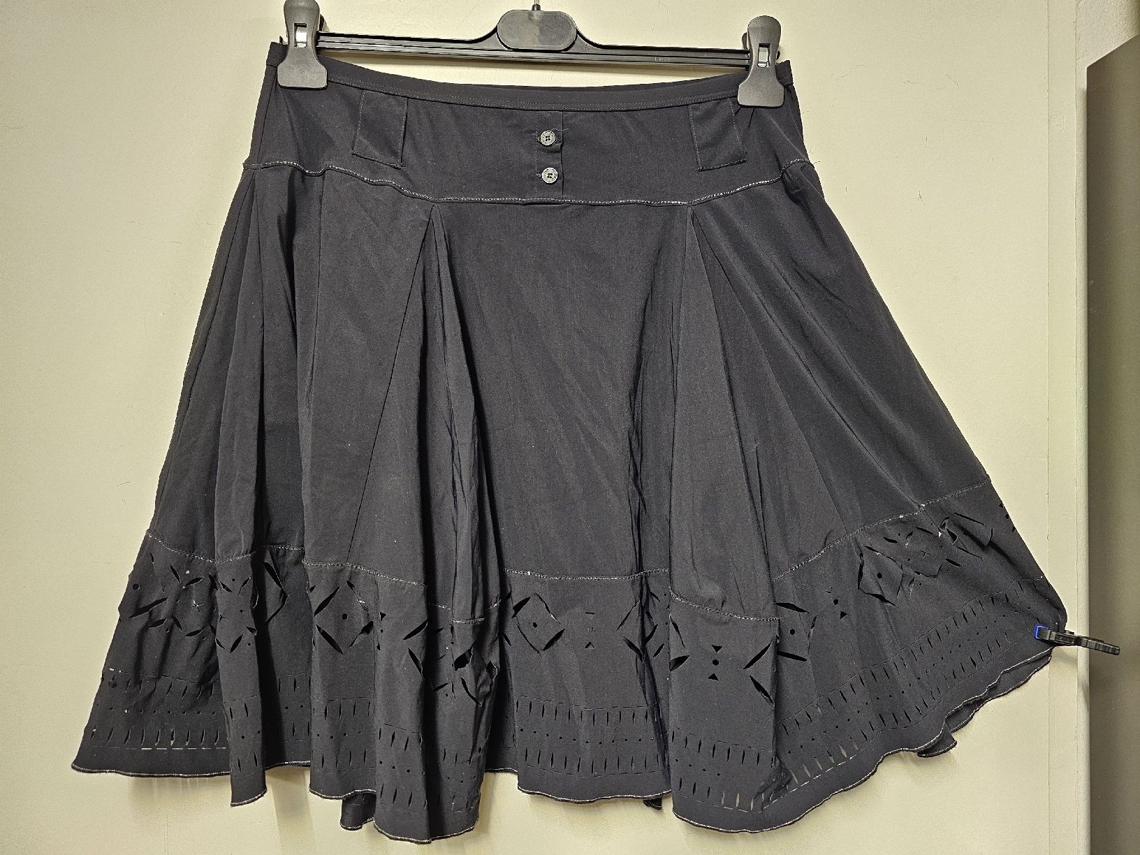 Röcke: Jupe Noire E-Bryde en lycra/Découpes ajourées/Chic/T:40 – Neu (gemäss Beschreibung) aus Basel von Paloma6261 9