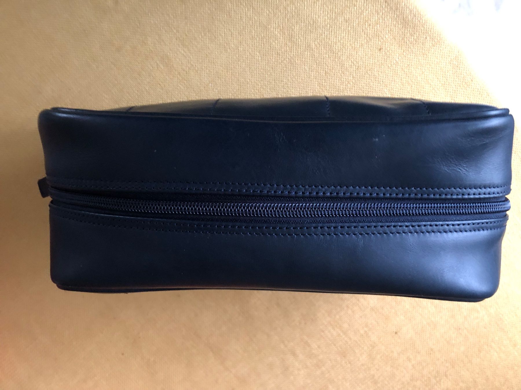 Kosmetikkoffer: NEUES Maserati Leder-Necessaire - Geschenk? – Neu (gemäss Beschreibung) aus Oberweningen von Gerini 2