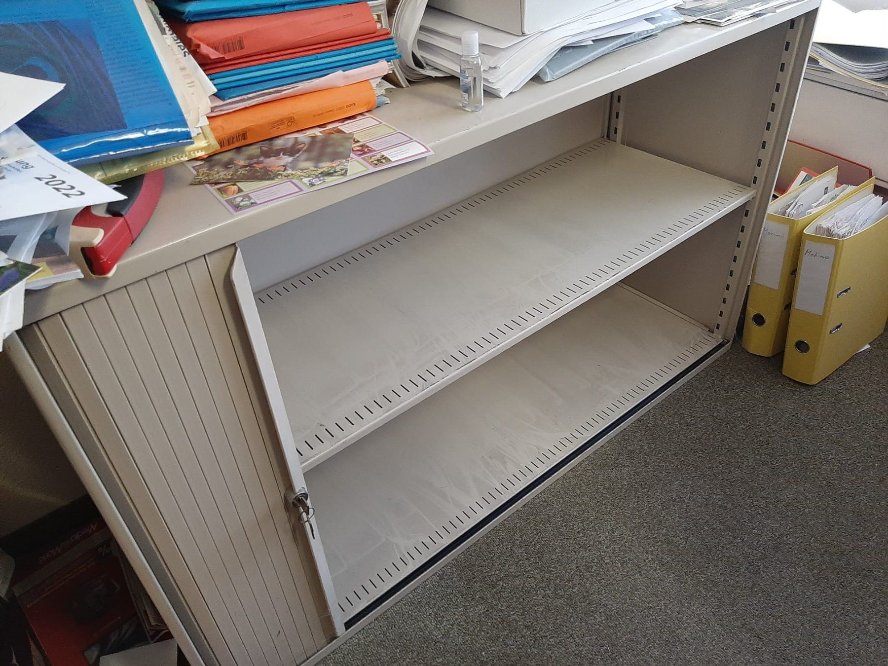 Armadi: Rolladenschrank – Usato da Zürich venduto da leo_6bbs