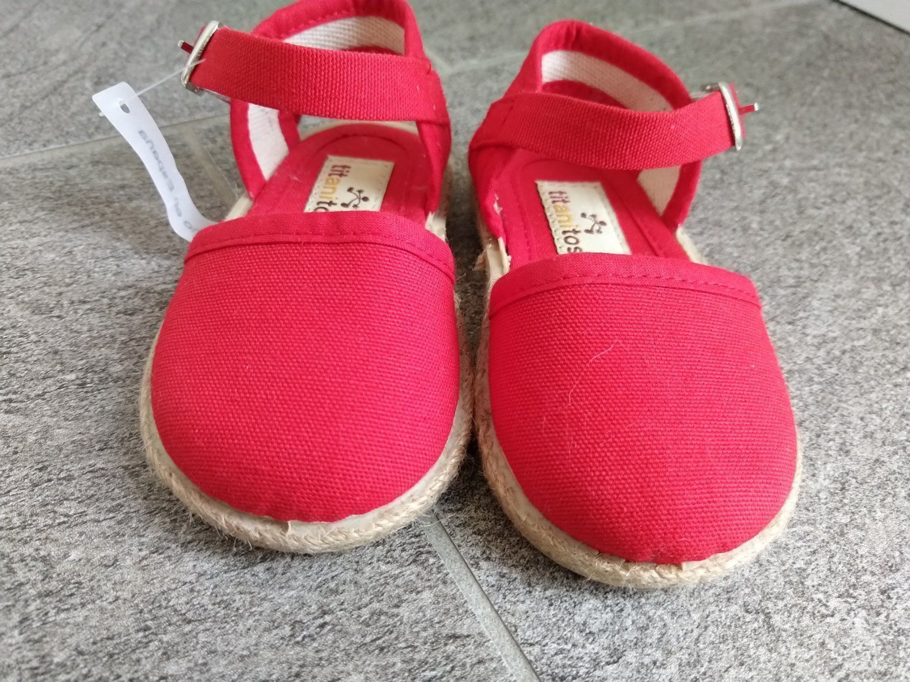 Scarpe per ragazze: Neue Baby Sandale Grösse 19 – Nuovo (secondo la descrizione) da Wiesendangen venduto da troawus 2