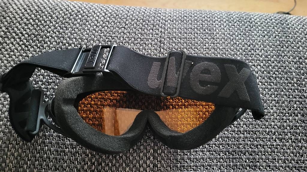 Uvex Lunettes & Verres: Snowboard- oder Skibrille – D'occasion à Sevelen par Cleo82 1