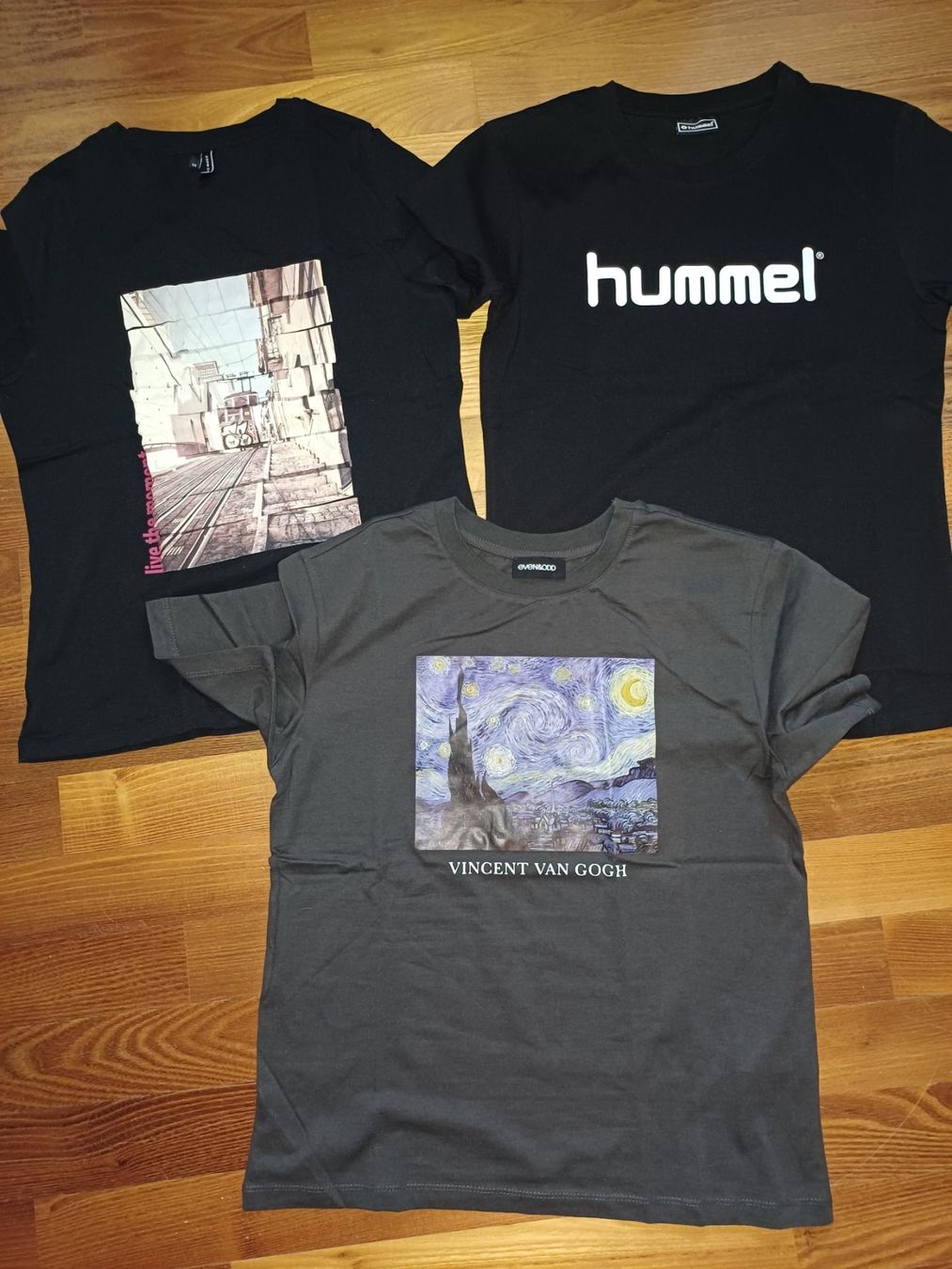 Lotti di vestiti: 3 T-Shirts Grösse 34 – Nuovo (secondo la descrizione) da Winterthur venduto da Smily-_-