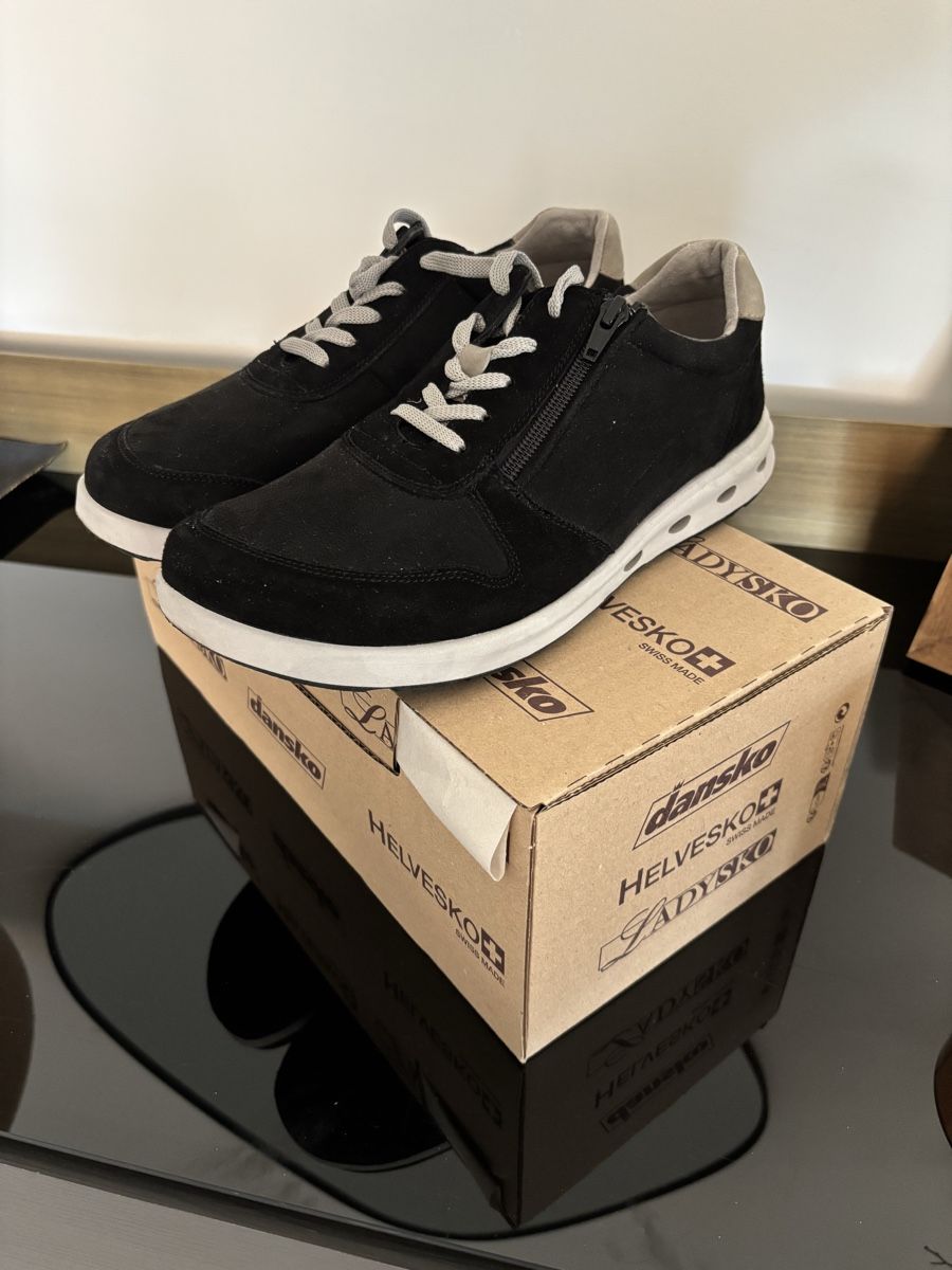 Helvesko Herrenschuhe: Helvesko Schuh Narina 42 Neu – Neu und originalverpackt aus Oetwil an der Limmat von misssenzapensieri 3