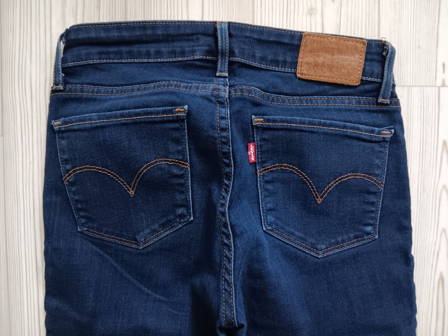 Levi's Jeans: LEVIS 711 Jeans SKINNY taille / Grosse 24 – Usato da Cossonay-ville venduto da Super-Price-Quality 6