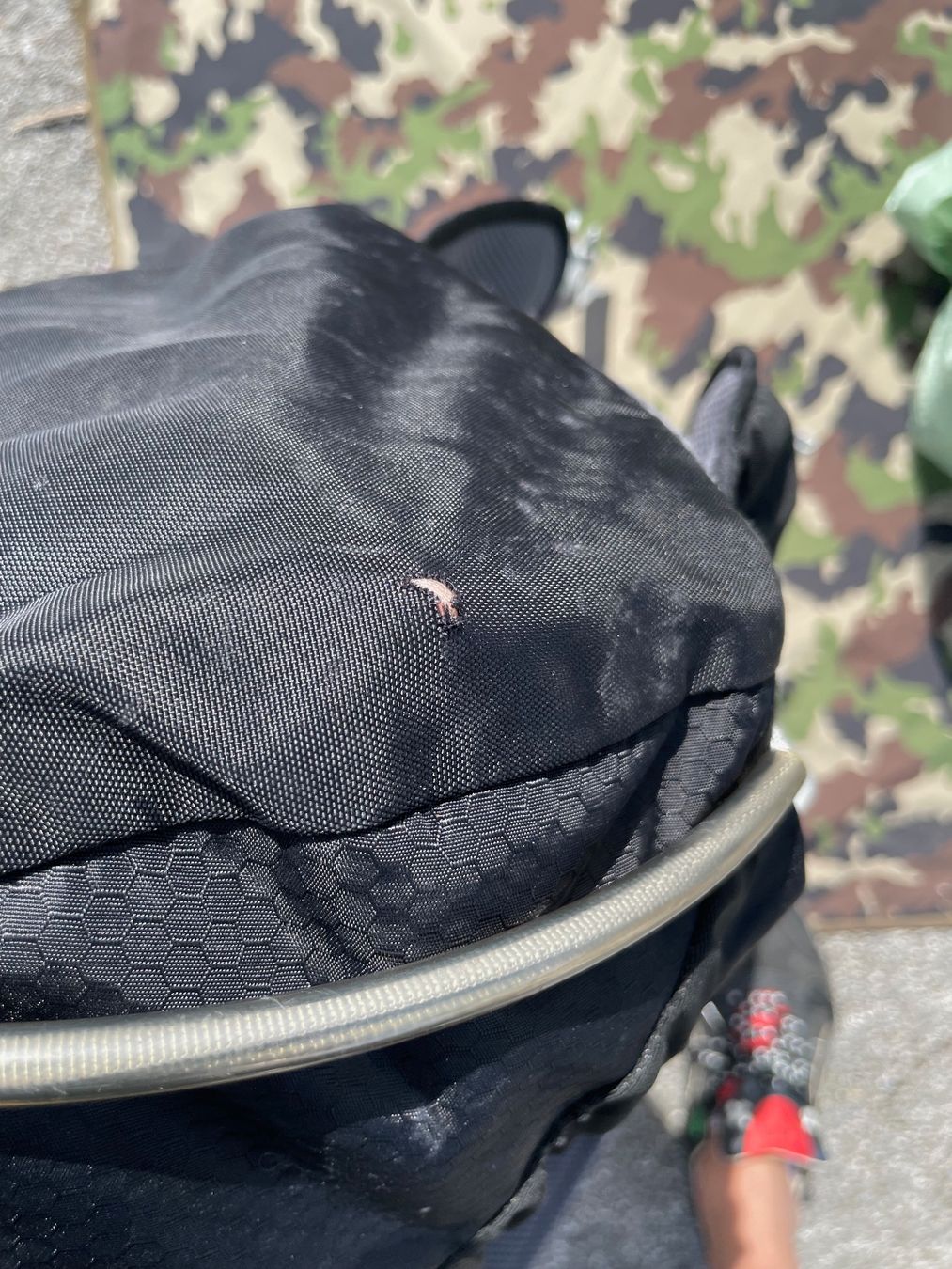 Mountain Hardwear Zaini: Vintage Y2K Mountain Hardware Backpack 25L – Usato da Zürich venduto da le_souk 4