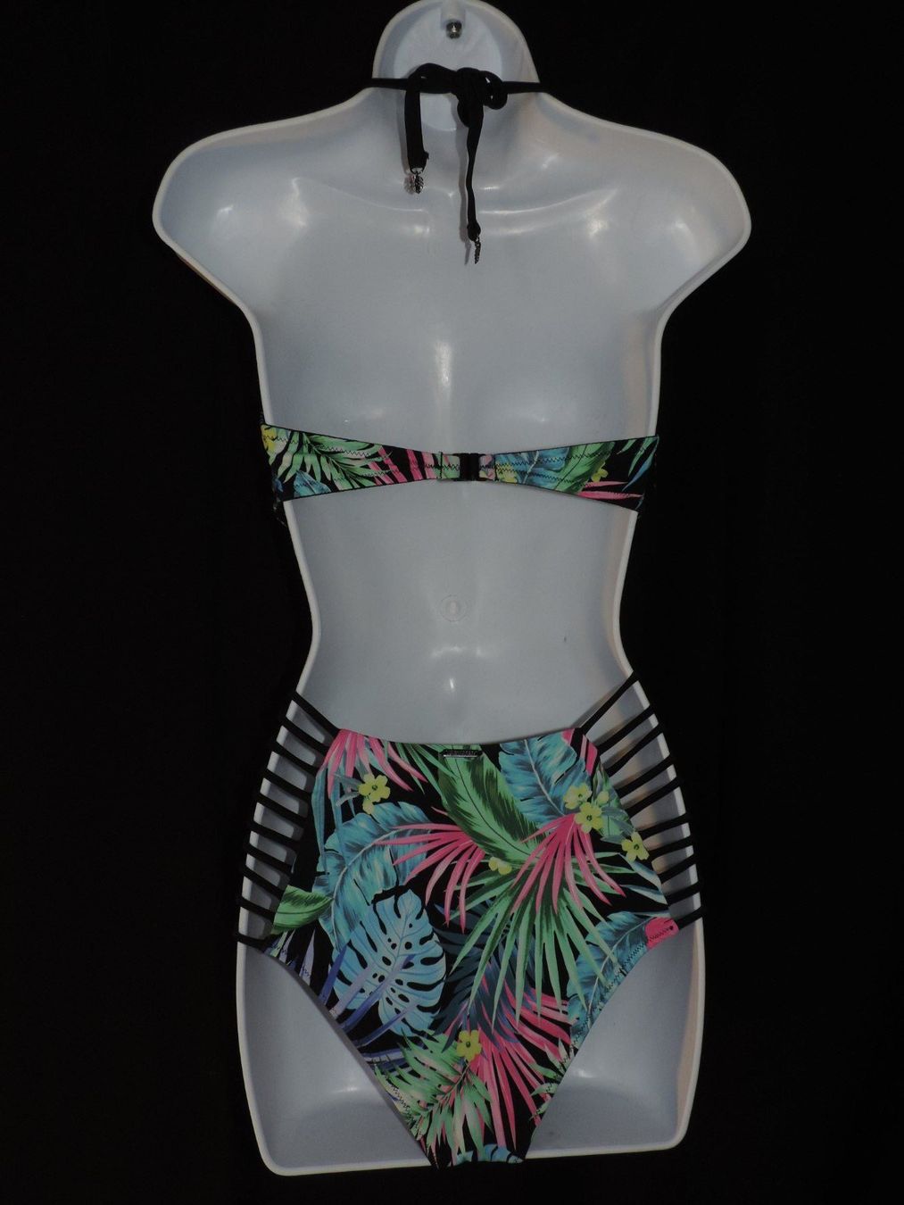 Costumi da bagno & Bikini: maillots de bain fleurs exotiques – Usato da Genève venduto da Axelle333 8