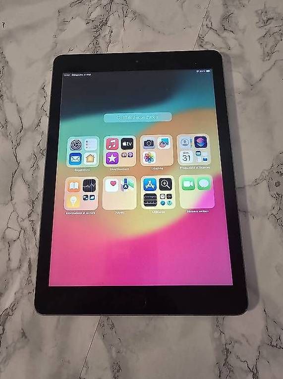 Apple Tablet PC: iPad 6| 128GB| Wi-Fi – Usato da Renens VD venduto da MTD2211 1