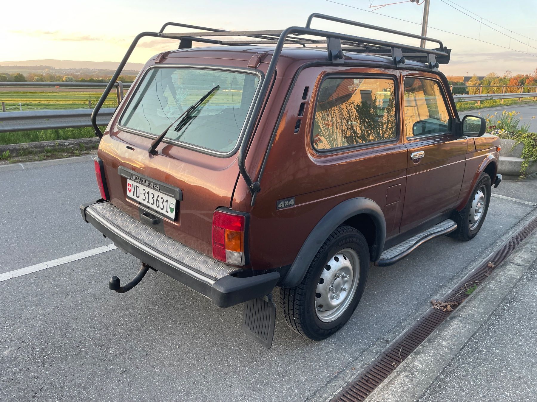 Lada Automobili: Lada Niva 23000km – Usato da Avenches venduto da sal_j62q 1