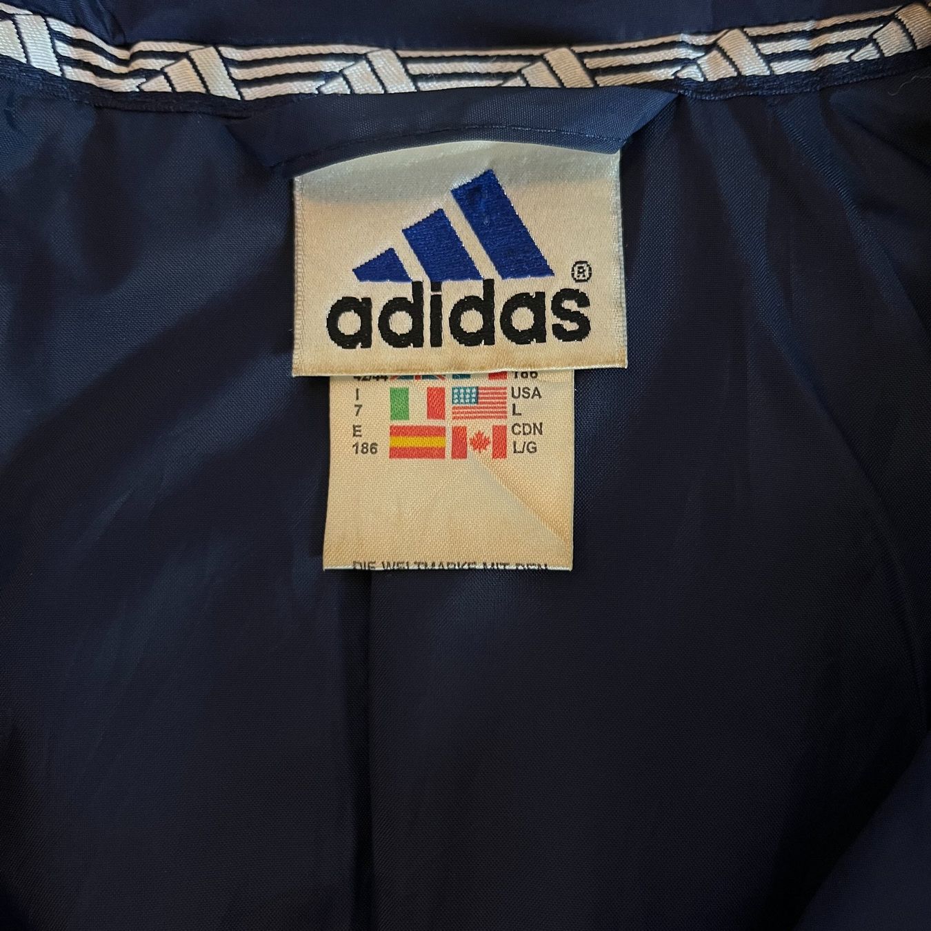 Adidas Giacche: Vintage Adidas Heavyjacket (L) – Nuovo (secondo la descrizione) da Chamoson venduto da Sapoloshop 3