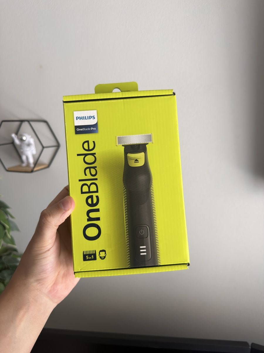 Philips Rasoi & Lamette da barba: Philips OneBlade Pro Rasierer – Usato da Zürich venduto da Behat
