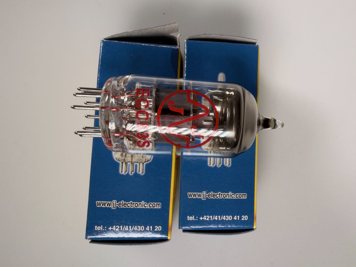 Componenti elettronici: 2x JJ Electronic ECC83S / 12AX7 Röhren – Usato da Basel venduto da IRMAundFRED