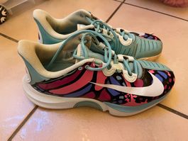 Baskets de tennis Nike Naomi Osaka 41 bleu bon état