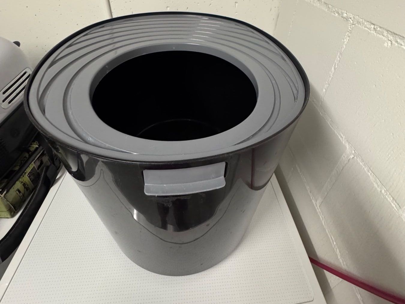 WC: Katzenklo Cat Litter – D'occasion à Birmensdorf ZH par imasmo 3