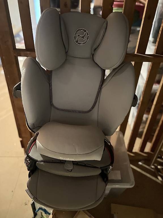 Auto-Kindersitze: Cybex Kindersitz bis 25 kg – Gebraucht aus Zürich von nin_w6z2 1