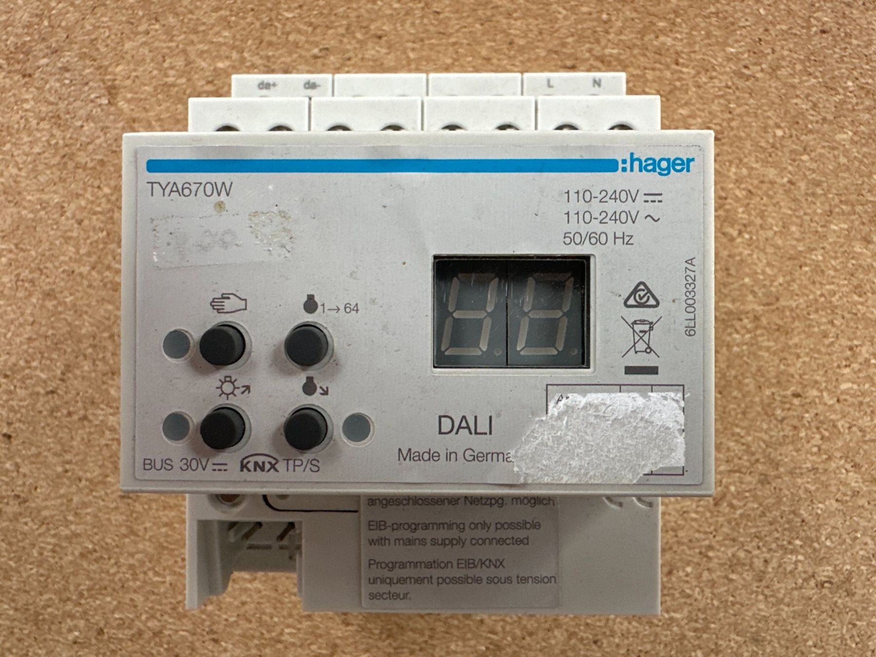 Hager Componenti elettronici: Hager TYA670W DALI Controller, KNX/EIB – Usato da Quarten venduto da Wolfs