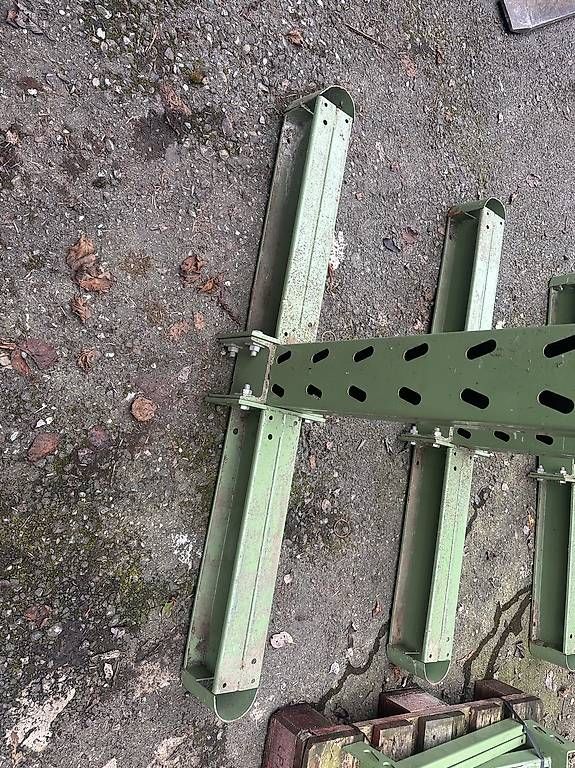 Scaffali: Kragarmregal für Wand oder doppelseitig – Usato da Necker venduto da liq24 1