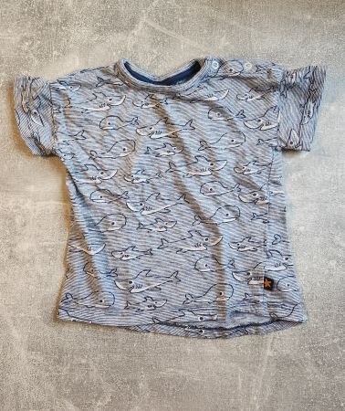 Süsses T-Shirt mit Haien, Grösse 80, Top Zustand!