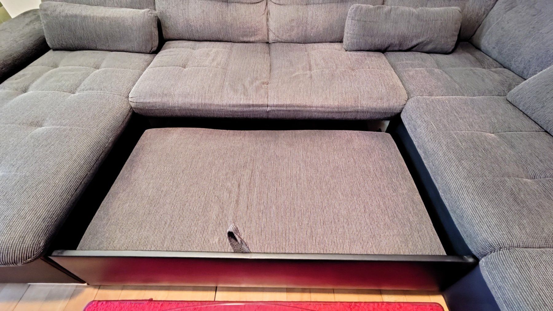 Divani: Grosses Sofa / Bettsofa mit Bettzeugkasten + Salontischli – Usato da Luzern venduto da sandy-mary 7