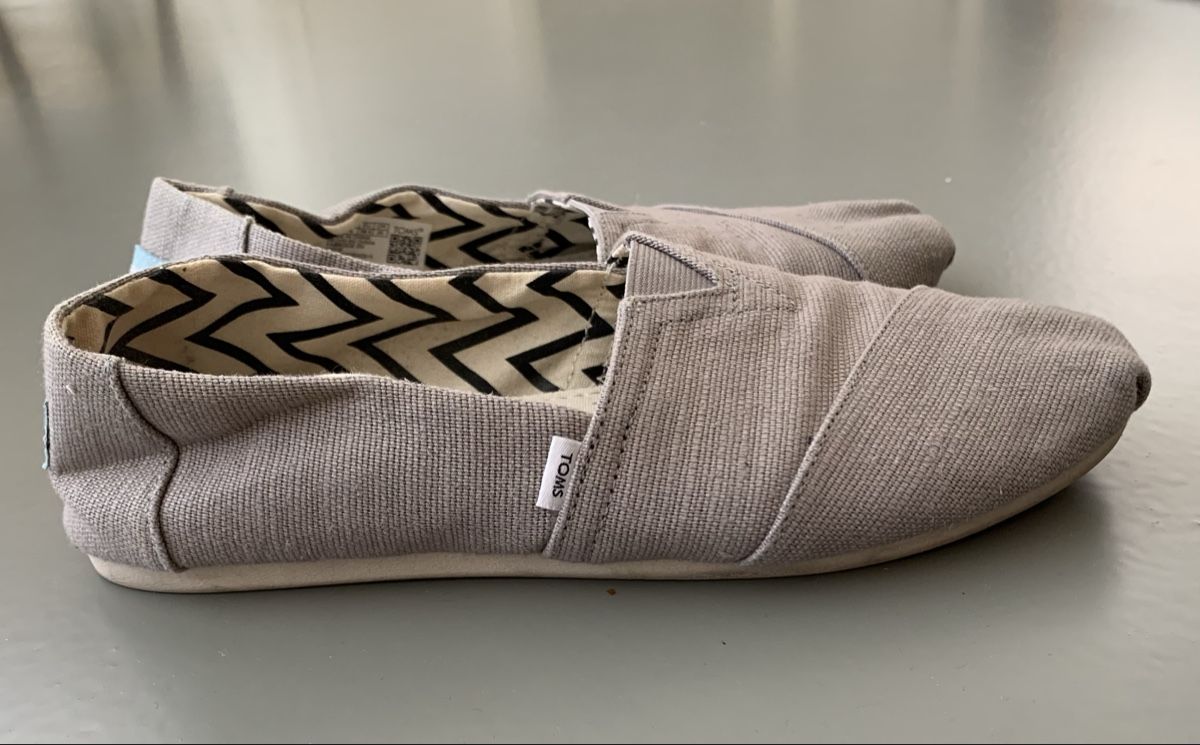 Toms Scarpe da donna: Toms Slipper Alpargata grau Gr. 38.5 – Usato da Zürich venduto da Mar_Ger