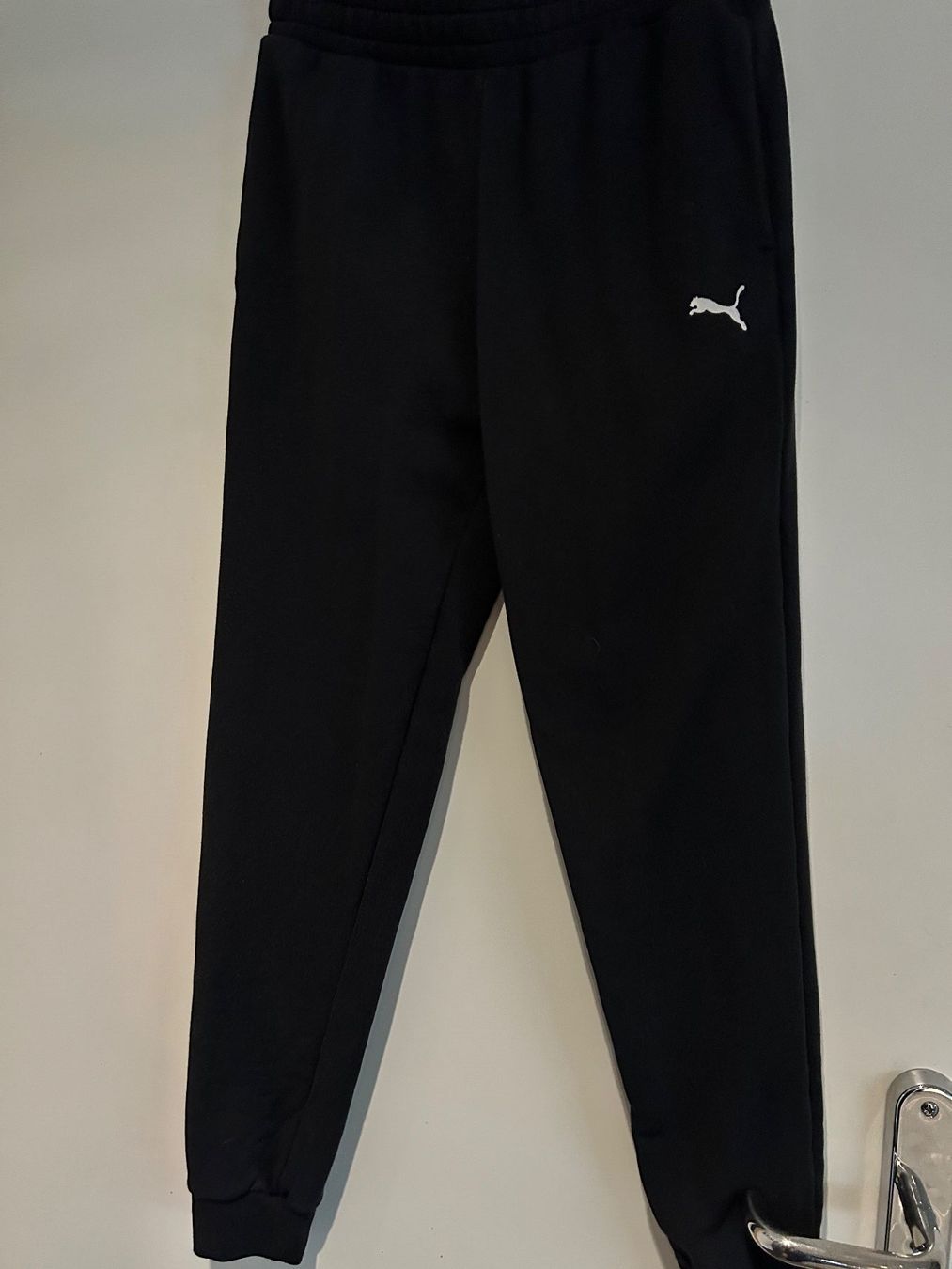 Puma Pantaloni: Sporthose Puma – Usato da Zumikon venduto da Uranus88