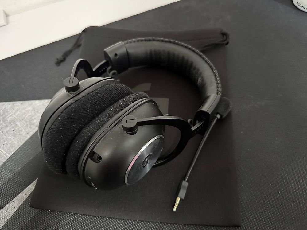 Logitech G Pro x Lightspeed Headset 1