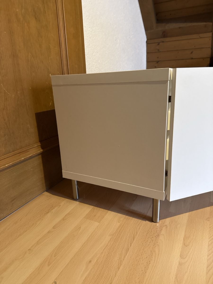 Ikea Mobili TV: Besta Sideboard 120 x 40cm – Usato da Immensee venduto da sve_bh2n 3