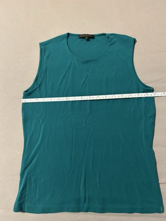 Apostrophe Top en soie vert émeraude Taille 44 (M) État neuf
