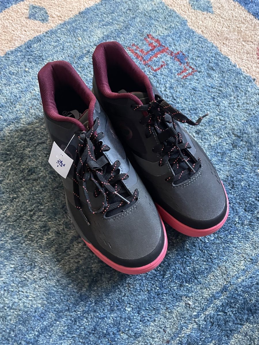 Pearl Izumi Scarpe da donna: Mountainbike Schuhe – Nuovo e nell'imballaggio originale da Liestal venduto da Domesch15