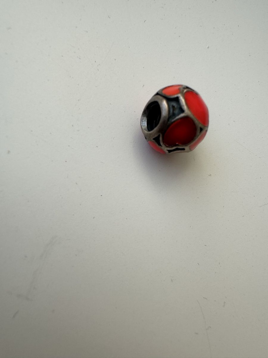 Pandora Bracciali & Braccialetti: Pandora Charm Rote Herzen – Usato da Gretzenbach venduto da Miau09 1