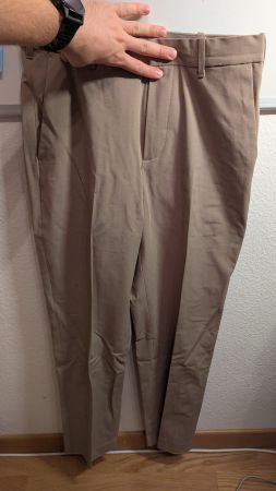 Uniqlo Hose beige S (68 - 76 cm waist)
