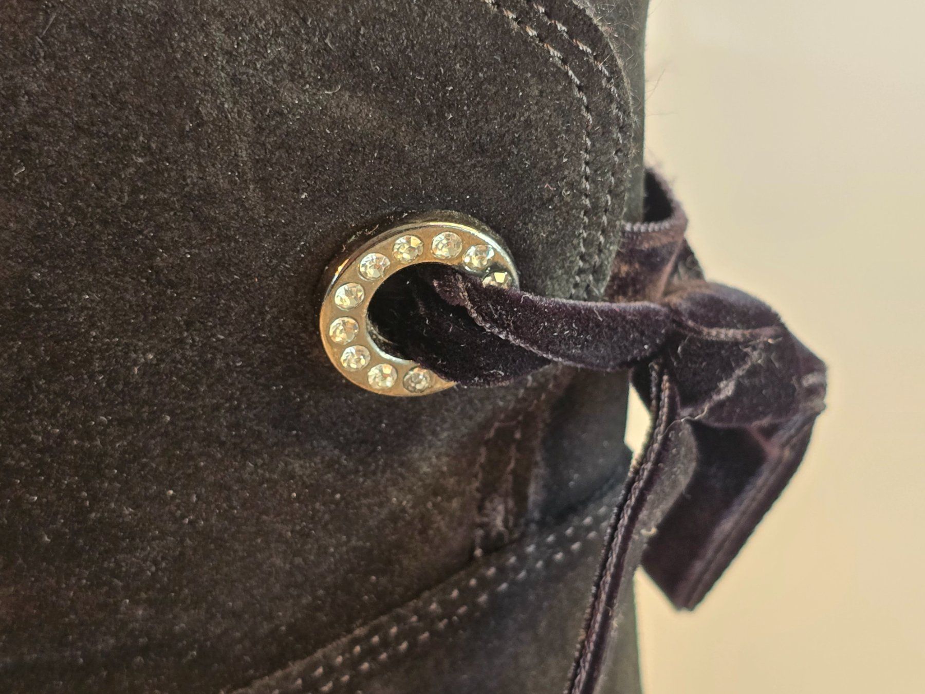Scarpe da donna: Deckers X Lab Damen Winterstiefel Gr. 37 – Usato da Schaffhausen venduto da Die_Mayonnaise 2