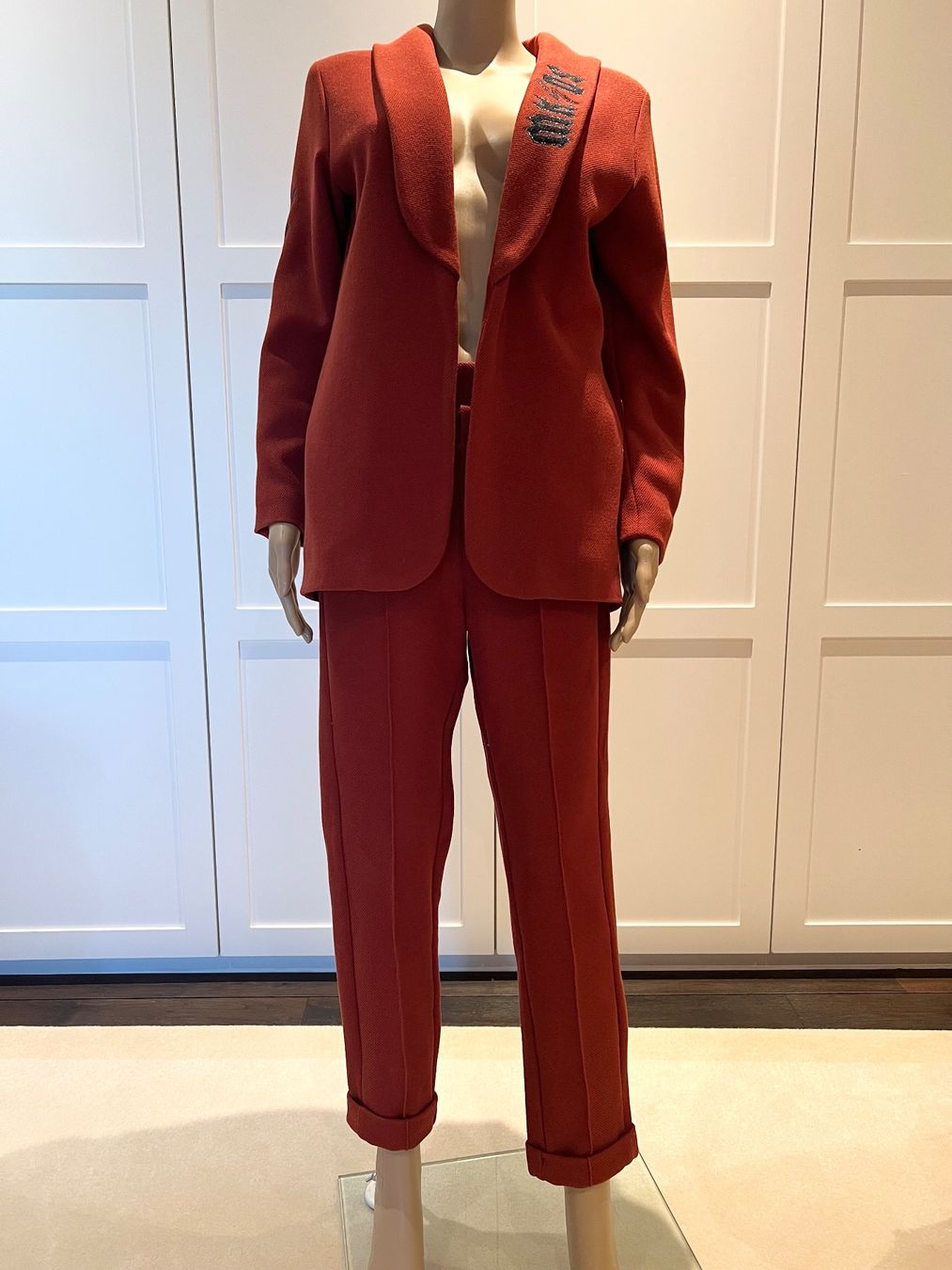 Completi & Tailleur: Anzug von Mek k Des Gr. XS/S – Usato da Kilchberg ZH venduto da Lisavivienne
