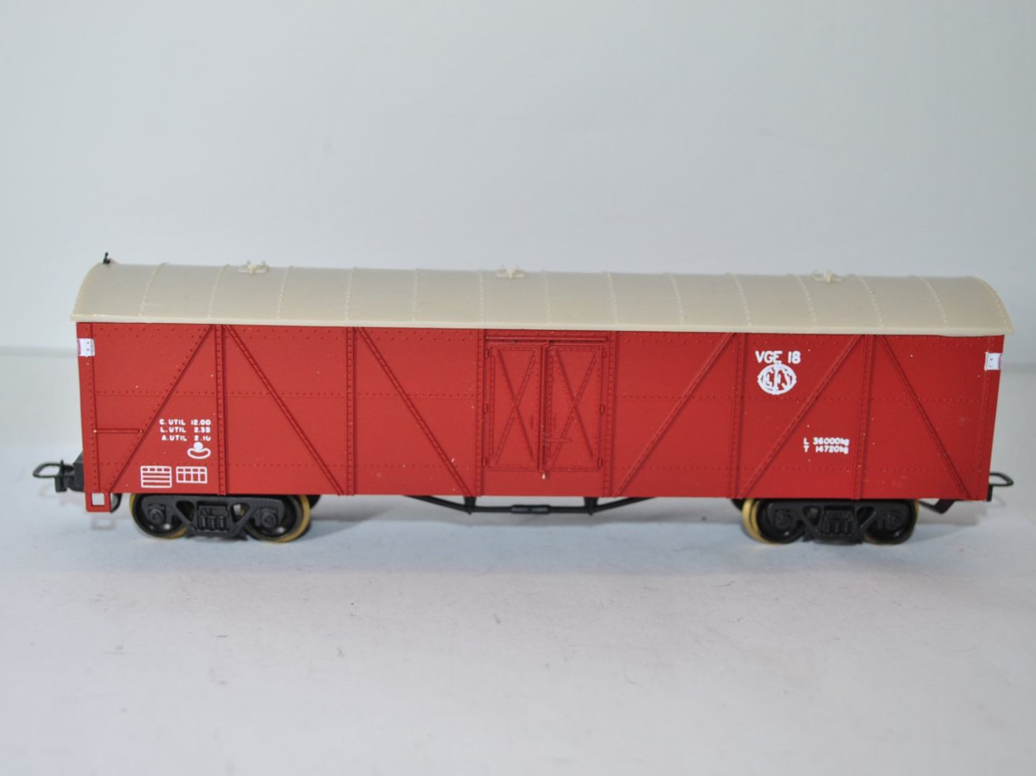 Frateschi Modellini di ferrovie: Frateschi Güterwagen (ERL198) – Usato da Aarwangen venduto da Bahnsupport