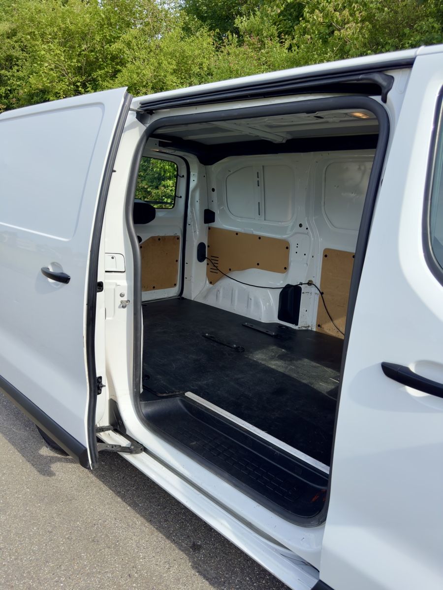 Peugeot Tappeti & Tappetini: Peugeot Expert 2.0 HDi – Usato da Basel venduto da eli_r75b 8