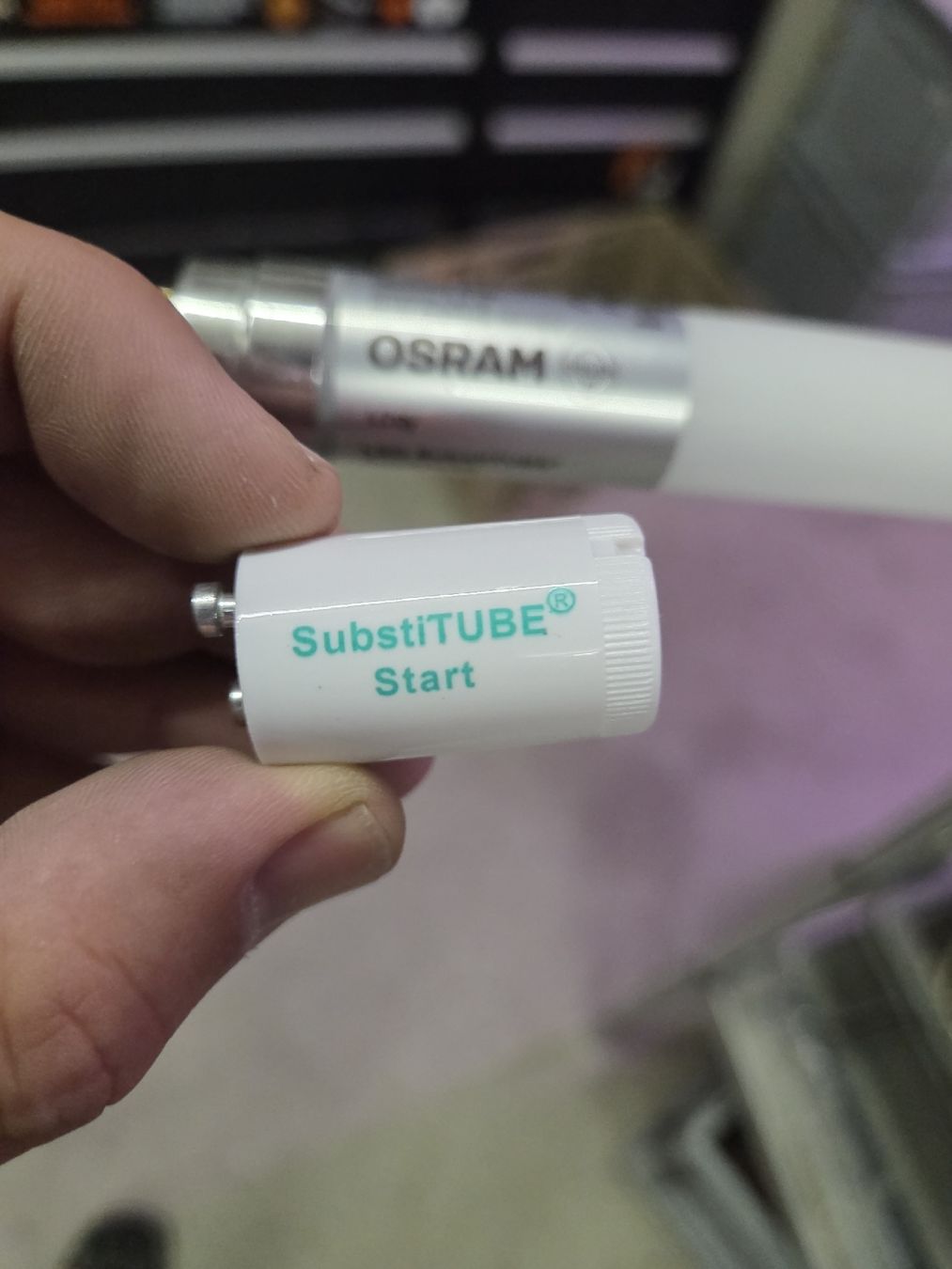 Osram Lampes: Osram LED Substilube Advanced ST8A 1.5m – Neuf avec emballage d'origine à Zürich par eymen20 4