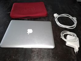 MacBook Pro 13 Zoll guter Zustand mit Zubehör