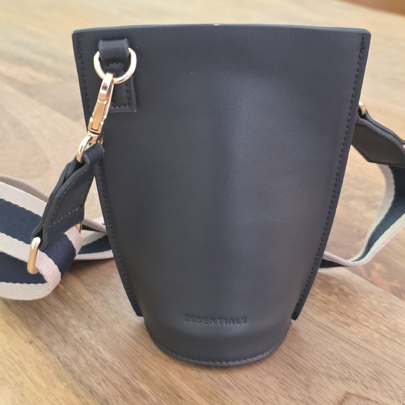 Taschen für Damen: Bottle -Bag TCM – Neu (gemäss Beschreibung) aus Rheinsulz von Gilea 1