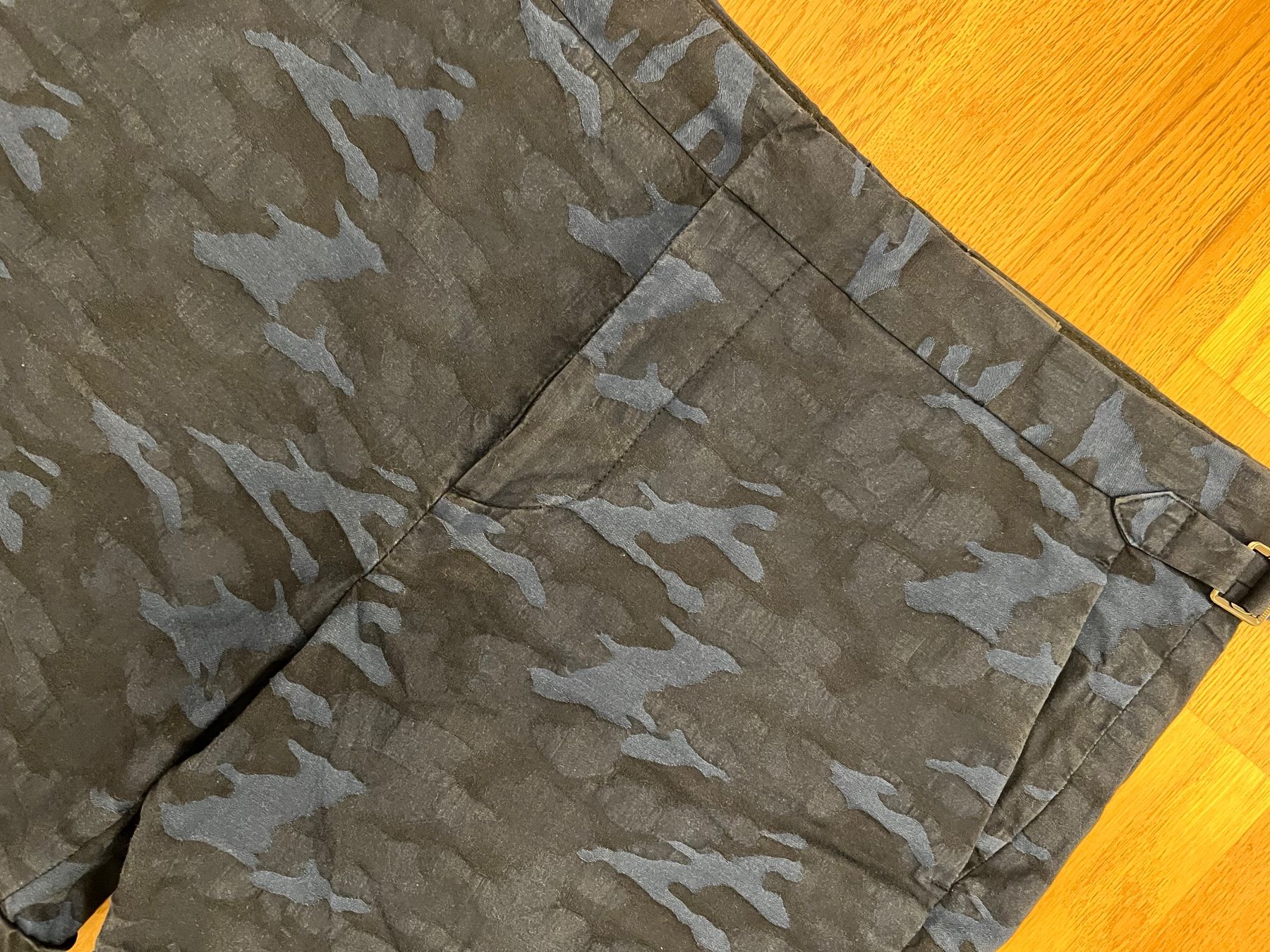 H&M Pantaloni: Shorts Blau Camouflage – Usato da Altendorf venduto da wqv_97 4