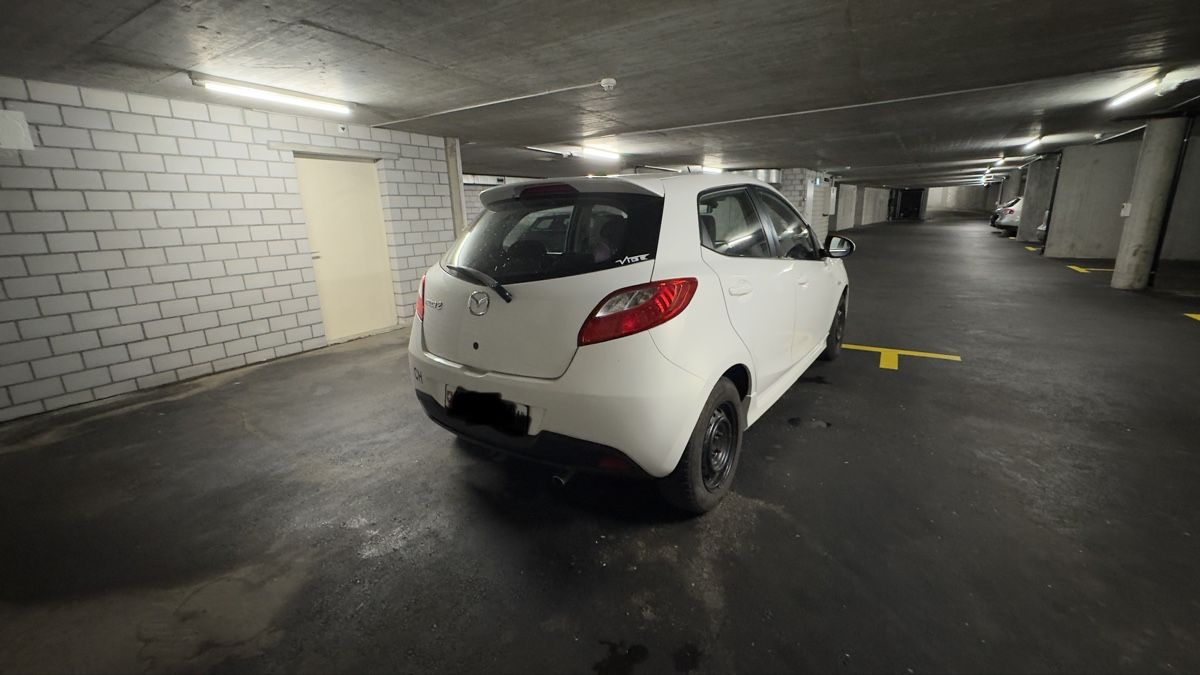Mazda Autos: Mazda 2 1.5 2009 ( Sternenhimmel ) – Gebraucht aus Chur von jef_bnt8 3
