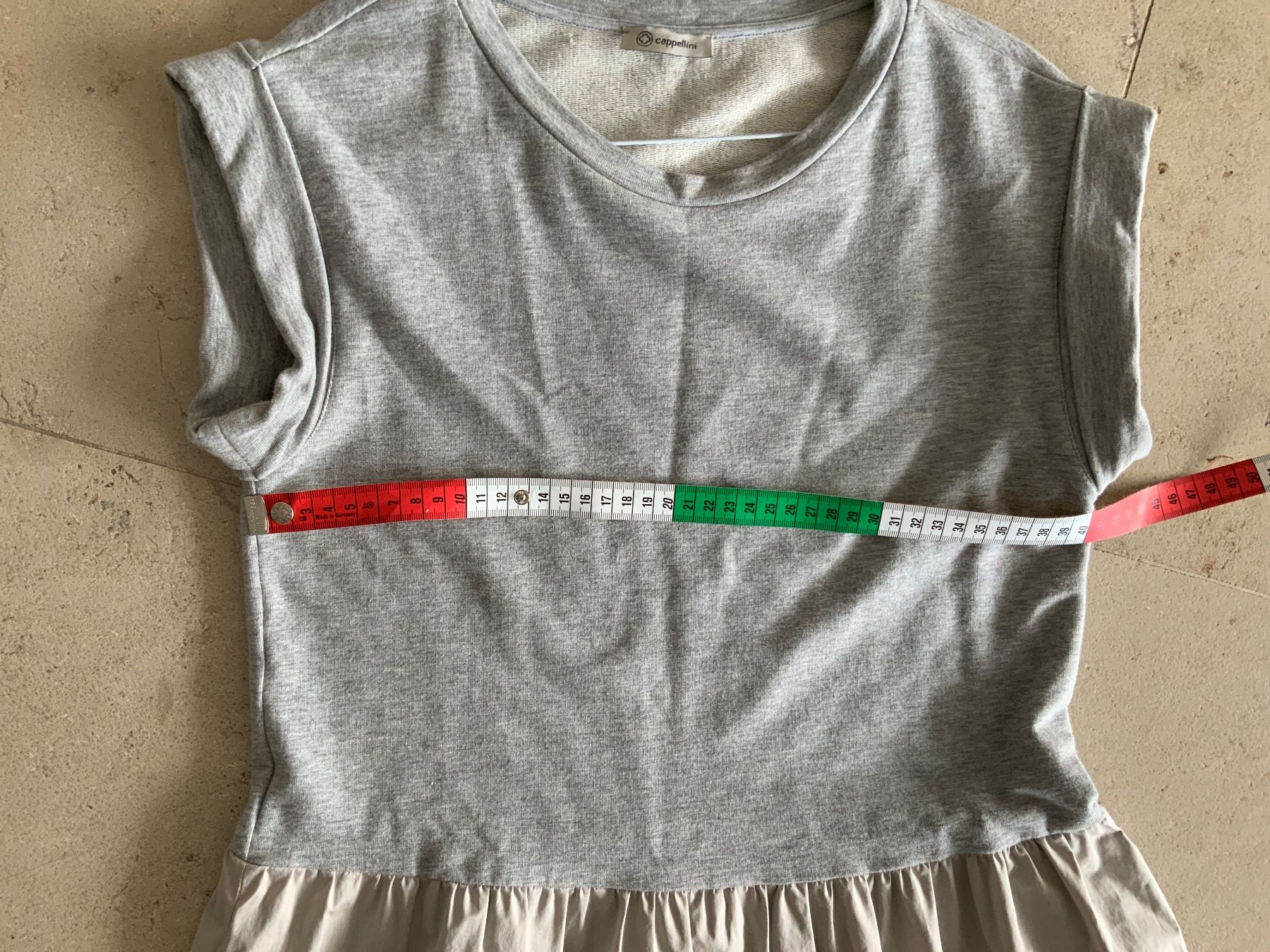 Cappellini Vestiti: Cappellini Kleid Ital. 40 ca. Eine 34 – Usato da Buchs SG venduto da Sunie 2