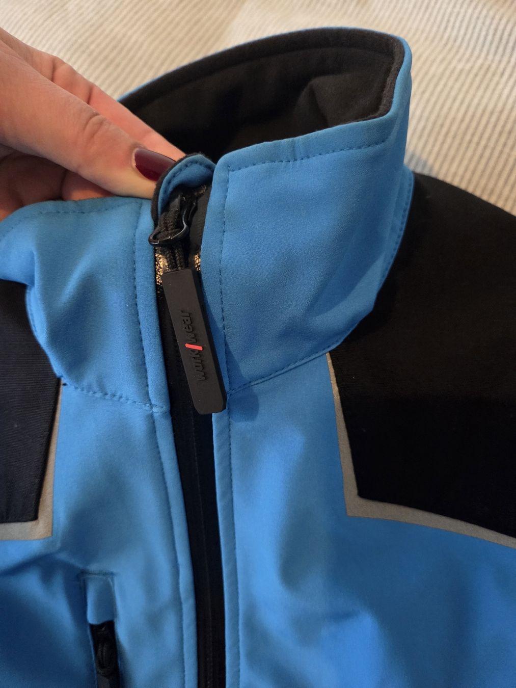 Helly Hansen Giacche: Helly Hansen Jacke, Gr. M/L 42/44 – Nuovo (secondo la descrizione) da Adlikon b.Regensdf venduto da che_xxb9 3