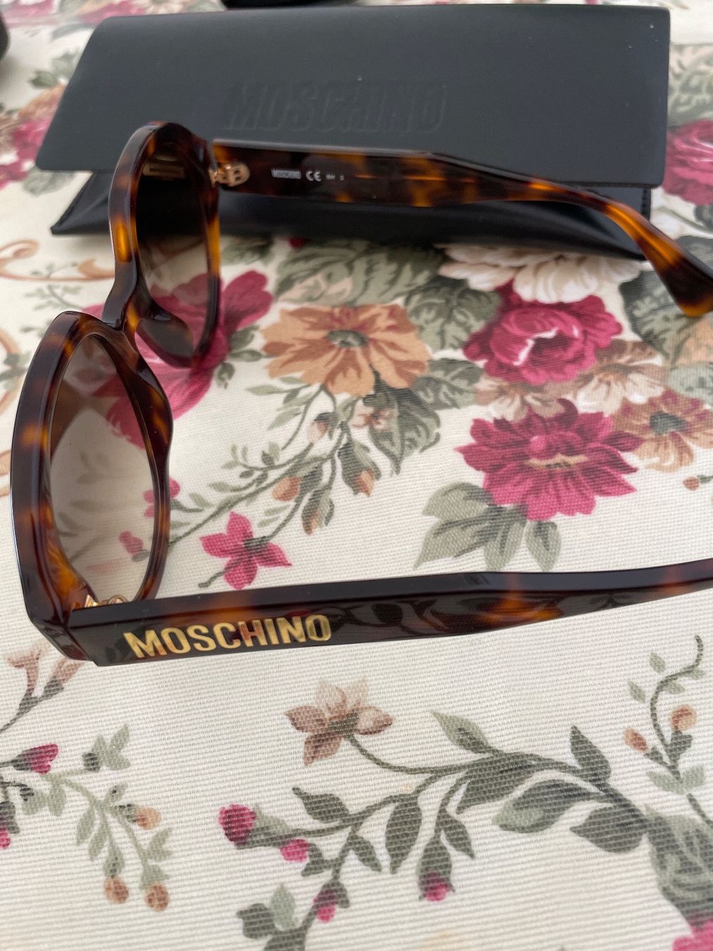 Moschino Occhiali & Lenti: Moschino Sonnenbrille – Nuovo (secondo la descrizione) da Oberentfelden venduto da ana_s526 2