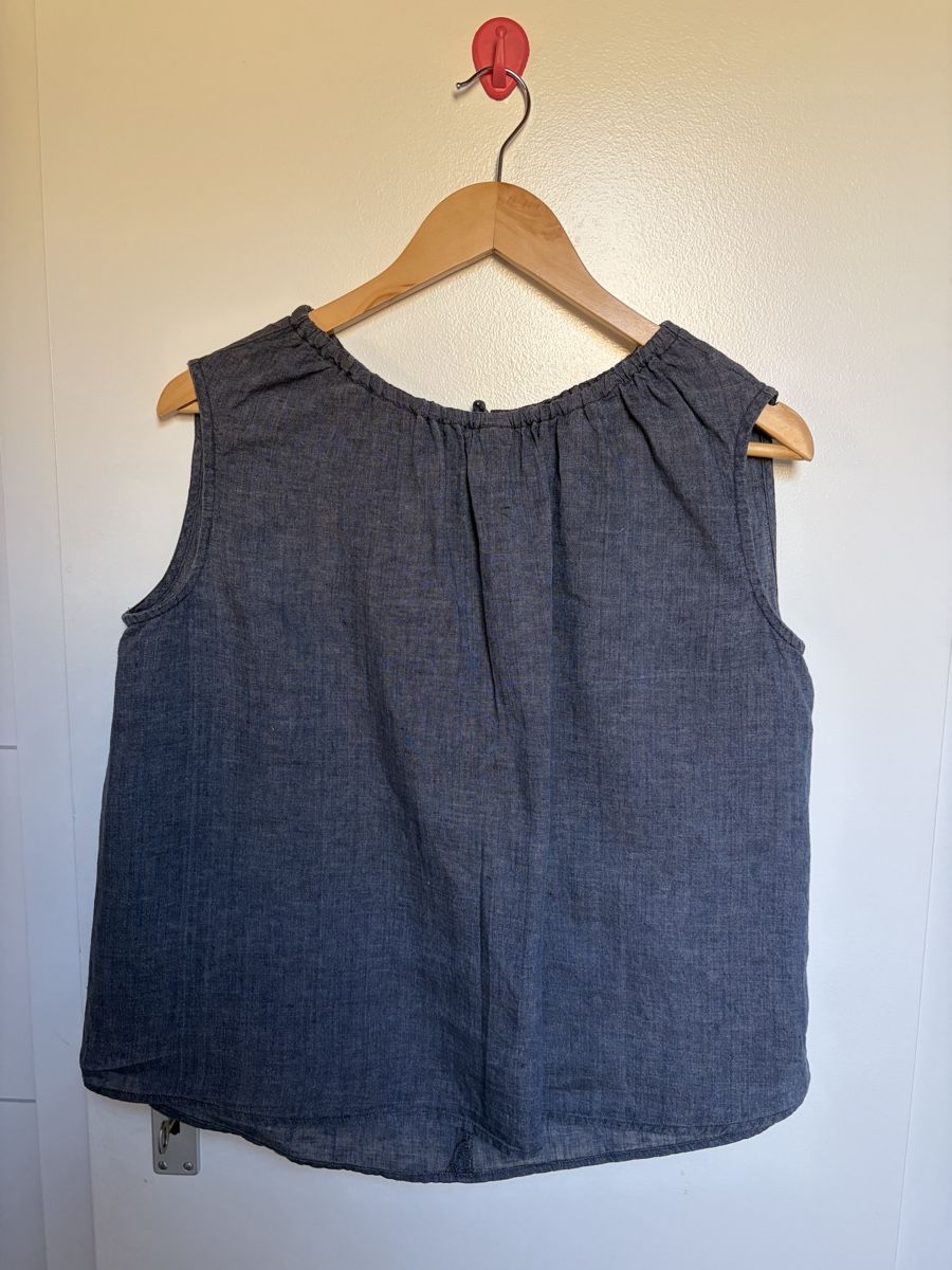 Nygårdsanna Blusen: Nygardsanna linen top – Neu (gemäss Beschreibung) aus Mont-sur-Lausanne von lacasta